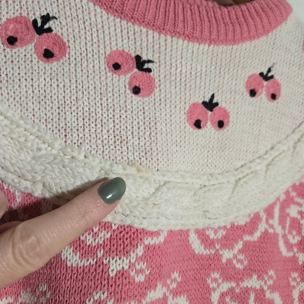 Vtg Acrylic ESprit Girls 4-5 Cherry Roses Pink Chunky Knit Sweater Cottage‎